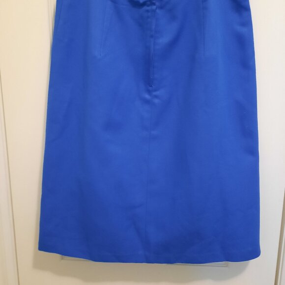 100% Polyester Fully Lined Skirt - Picture 2 of 3